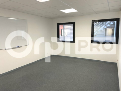 A louer bureaux 200m² à Limoges Ester Technopole