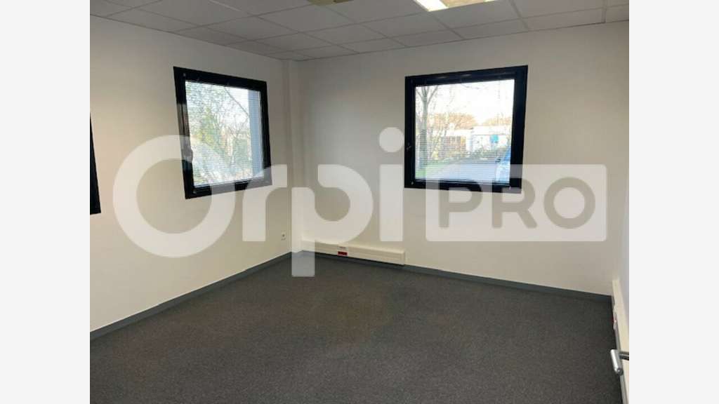 A louer bureaux 200m² à Limoges Ester Technopole