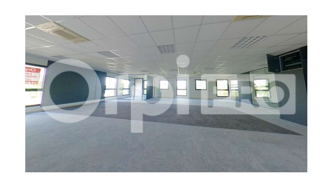 A Louer bureaux de 267m² Ester Technopole