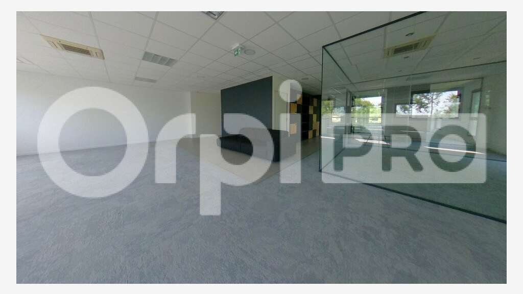 A Louer bureaux de 267m² Ester Technopole