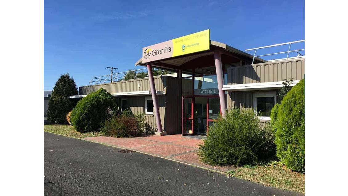 loue bureaux ateliers 978m² en pépinière Graulhet