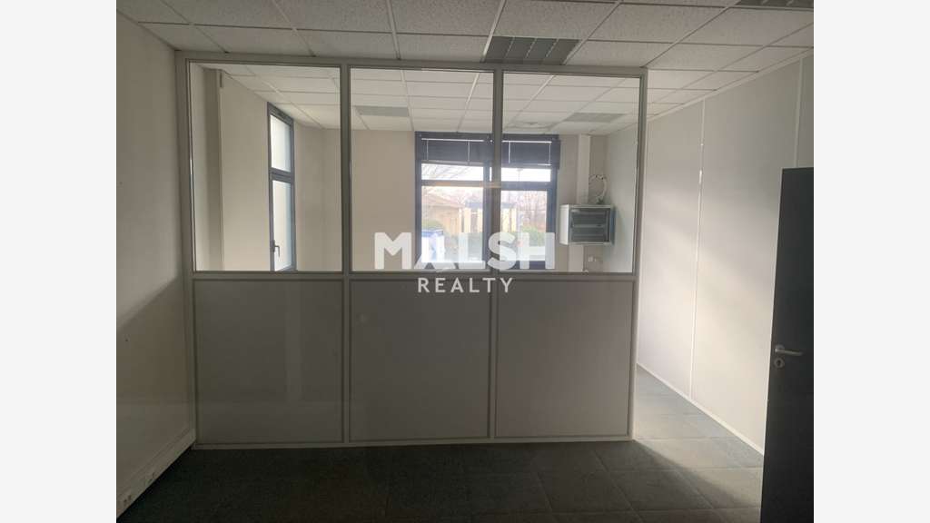 A louer locaux 220m² à Saint-Quentin-Fallavier