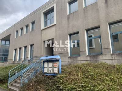 A louer locaux 220m² à Saint-Quentin-Fallavier