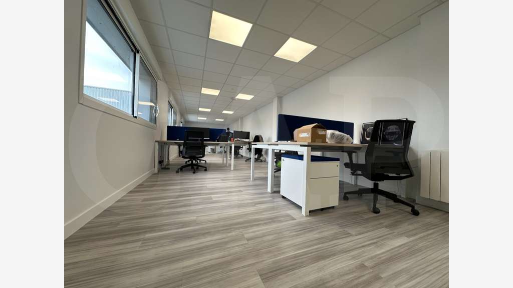 A louer bureaux 500m² à Cesson-Sévigné Ecopole 
