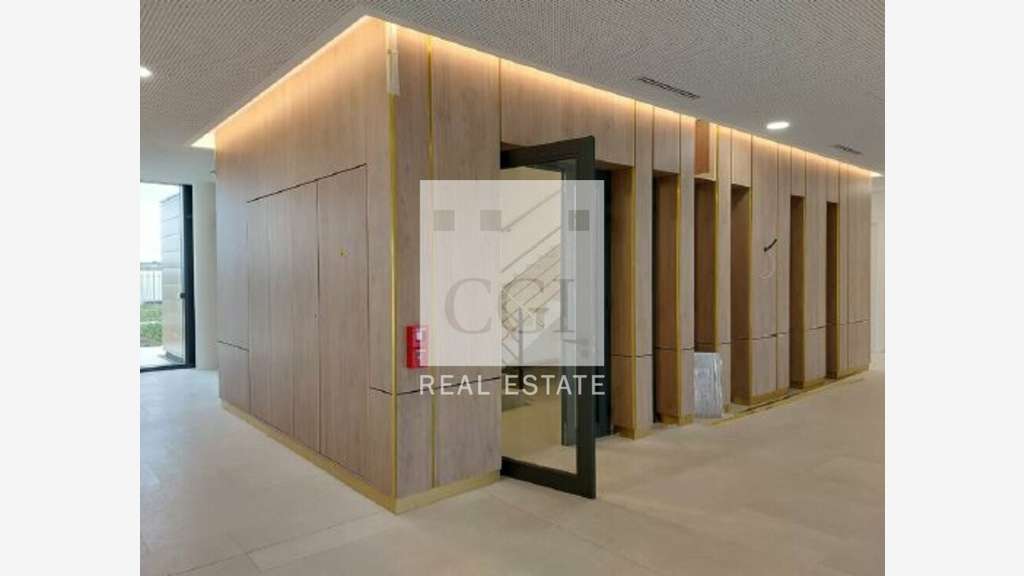 A louer bureaux 5570m² EverEst 3 à Genas A46