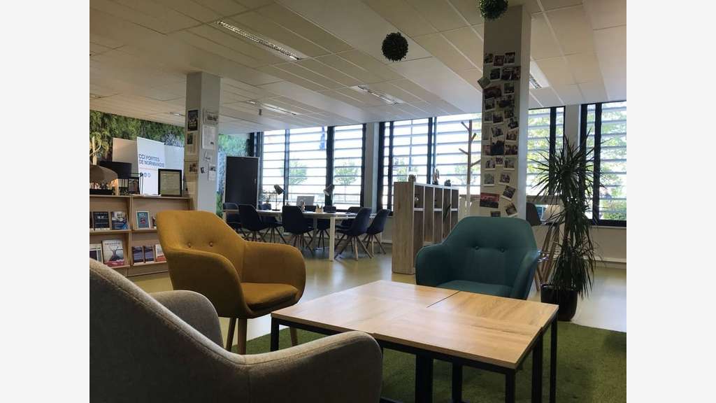 A louer bureaux 25m² coworking Smart'Up à Evreux