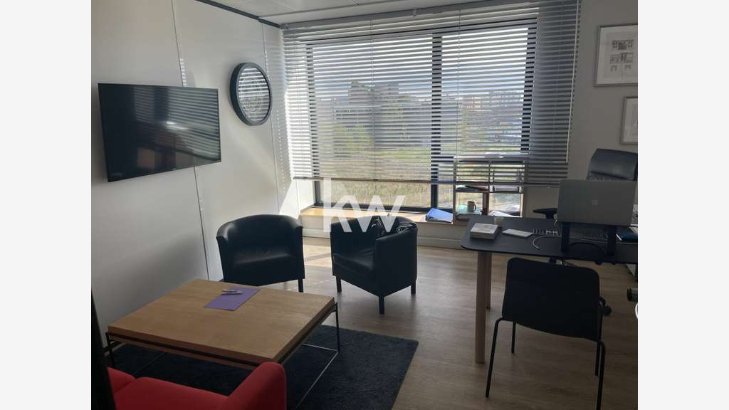 A louer bureaux 270m² Carré Haussmann Evry