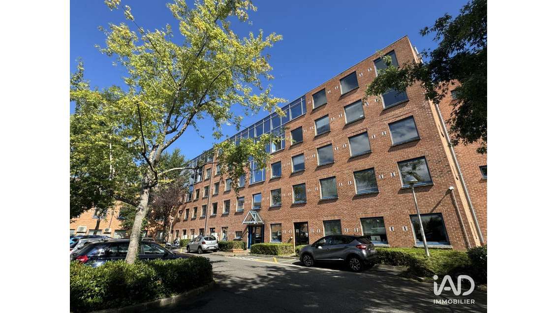 A louer bureau de standing 285m² à Évry