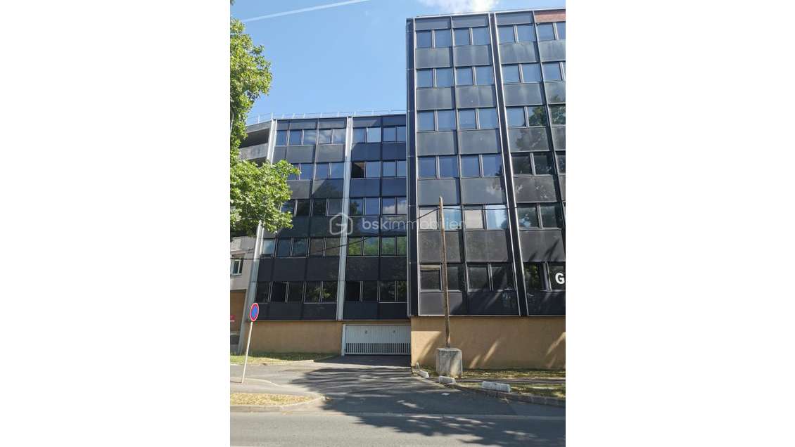 Bureau de 13m² à louer à Evry-Courcouronnes