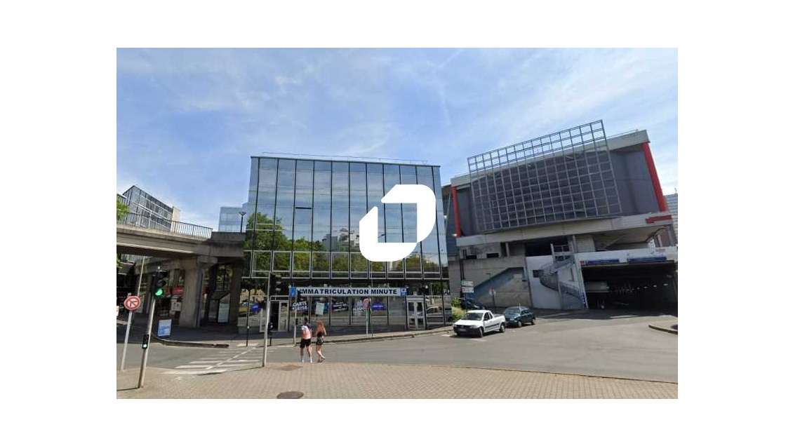 A louer bureaux de 250m² à Evry Courcouronnes