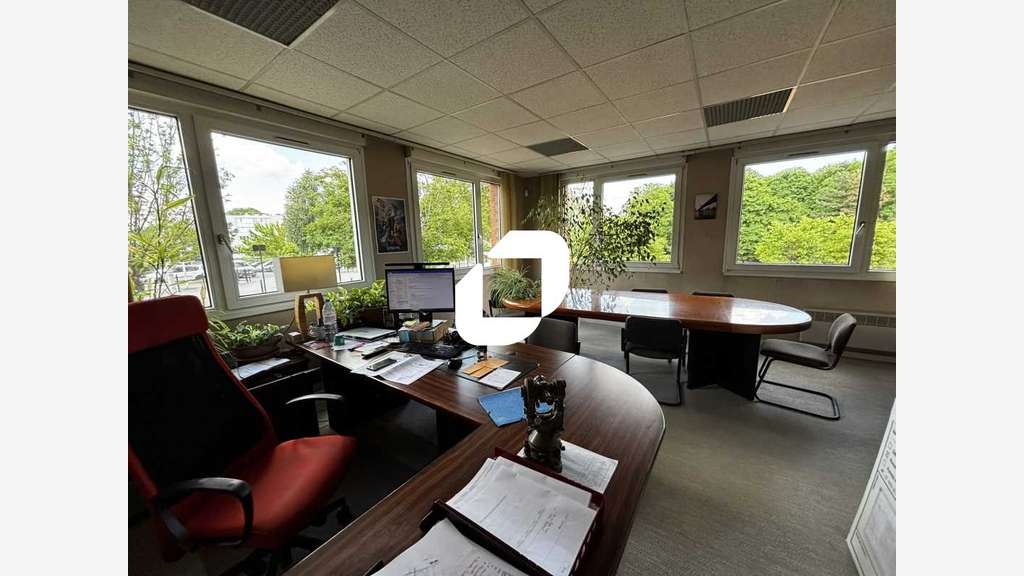 A louer Bureaux 540m² Evry courcouronnes