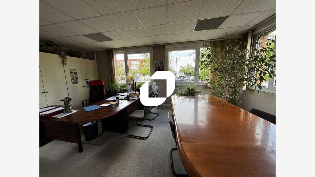 A louer Bureaux 540m² Evry courcouronnes