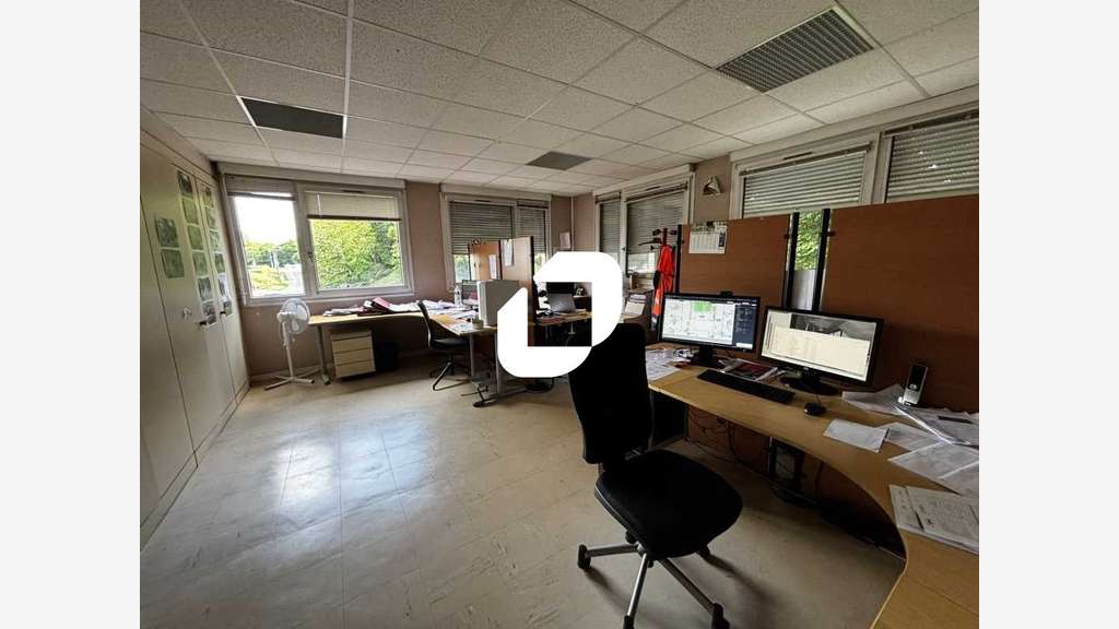 A louer Bureaux 540m² Evry courcouronnes