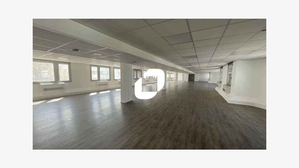 A louer Bureaux 982m² Evry courcouronnes