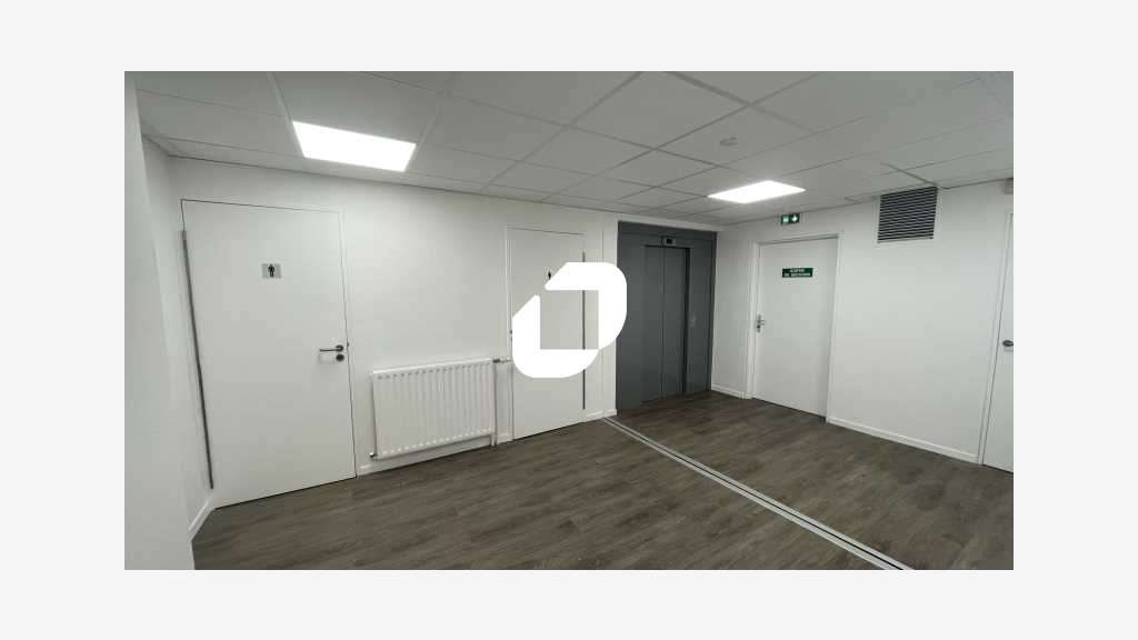 A louer Bureaux 1435m² Evry courcouronnes
