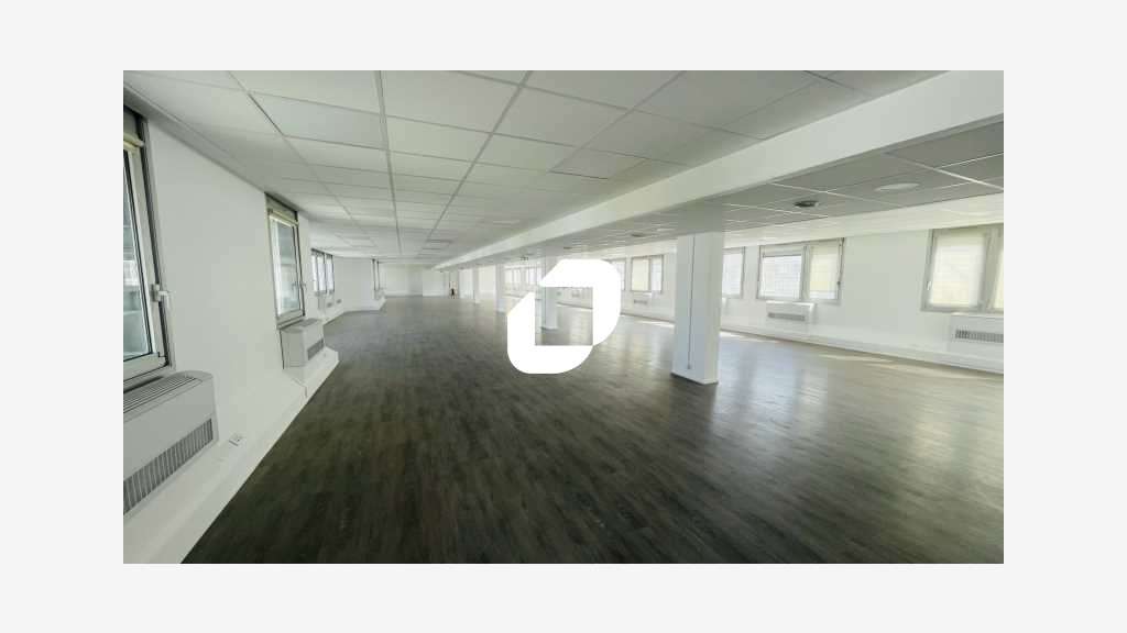 A louer Bureaux 1435m² Evry courcouronnes