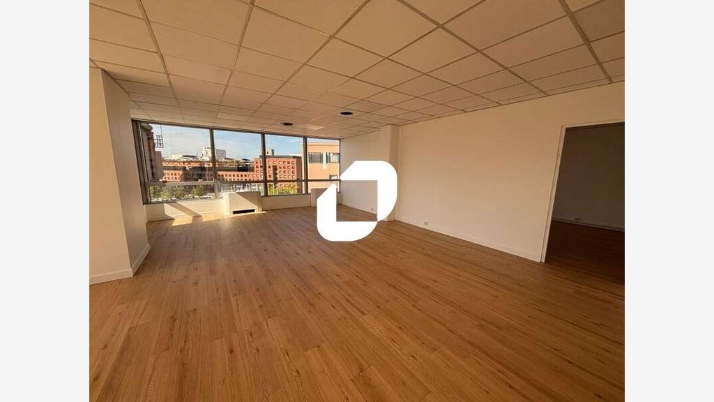 A louer Bureaux 149m² Evry courcouronnes