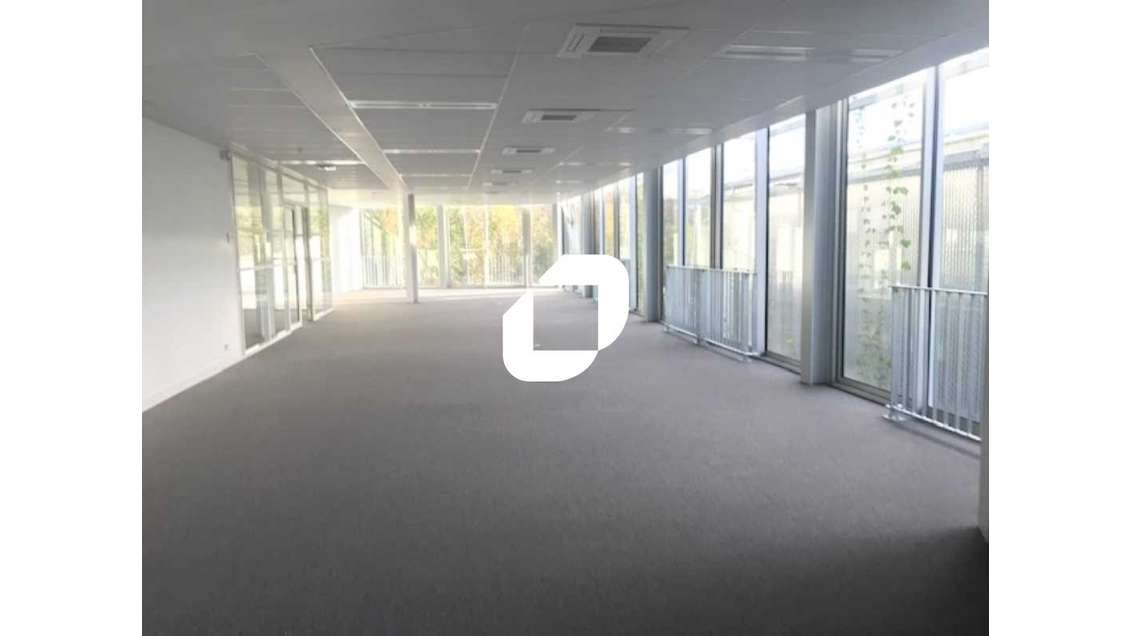 A louer Bureaux 410m² Eysines