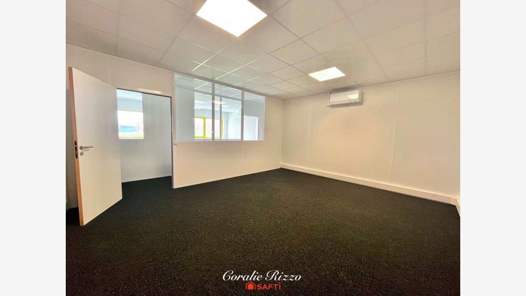 Bureau à louer 25m² à Faulquemont