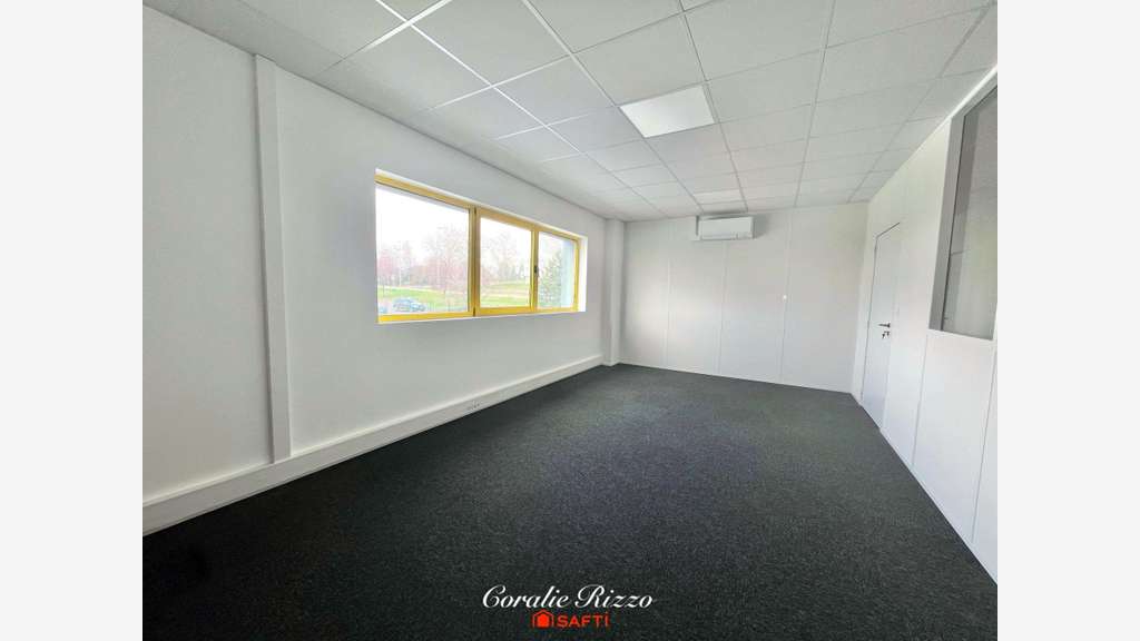 Bureau à louer 26m² à Faulquemont