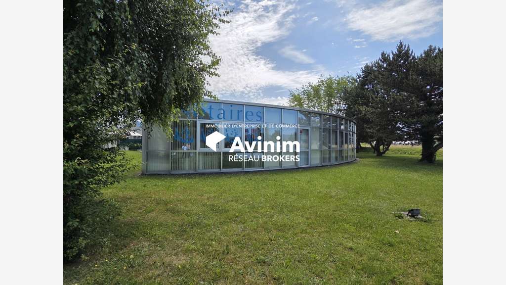 Bureaux 169m² à louer à Fillinges