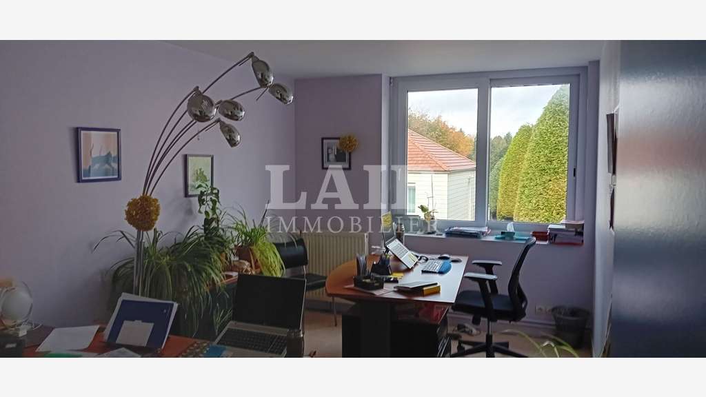 Plateau bureaux 180m² à louer proche centre Flers