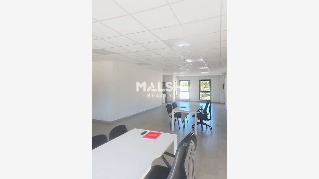 A louer bureaux de 18m² à Fleurieu sur Saône