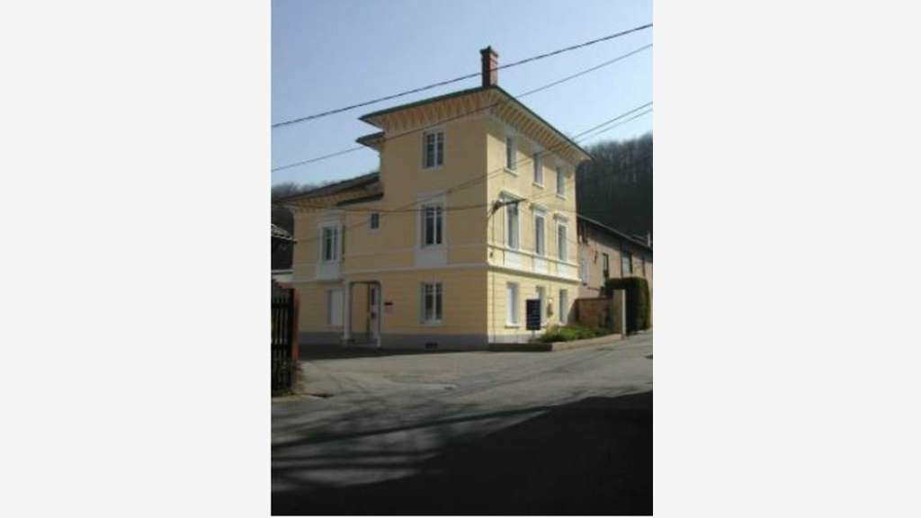Bureaux meublés 70m² à louer à Fleurieu-sur-Saône