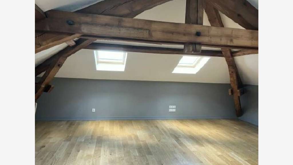 Bureaux meublés 70m² à louer à Fleurieu-sur-Saône