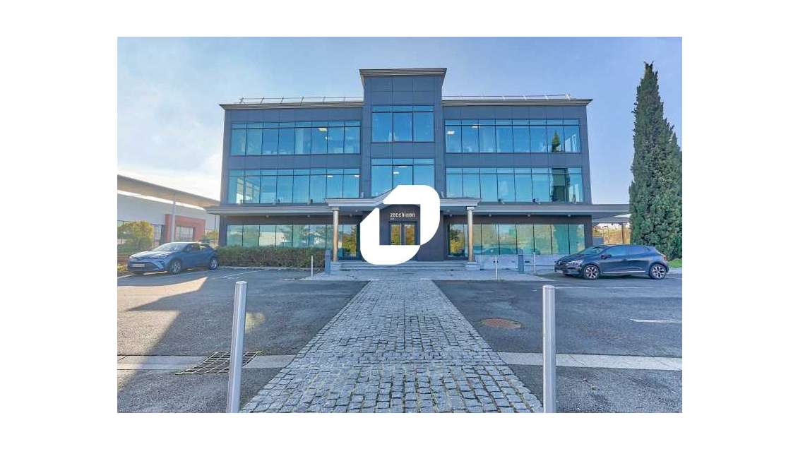 A louer Bureaux 172m² Fleury merogis