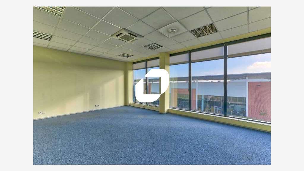 A louer Bureaux 172m² Fleury merogis