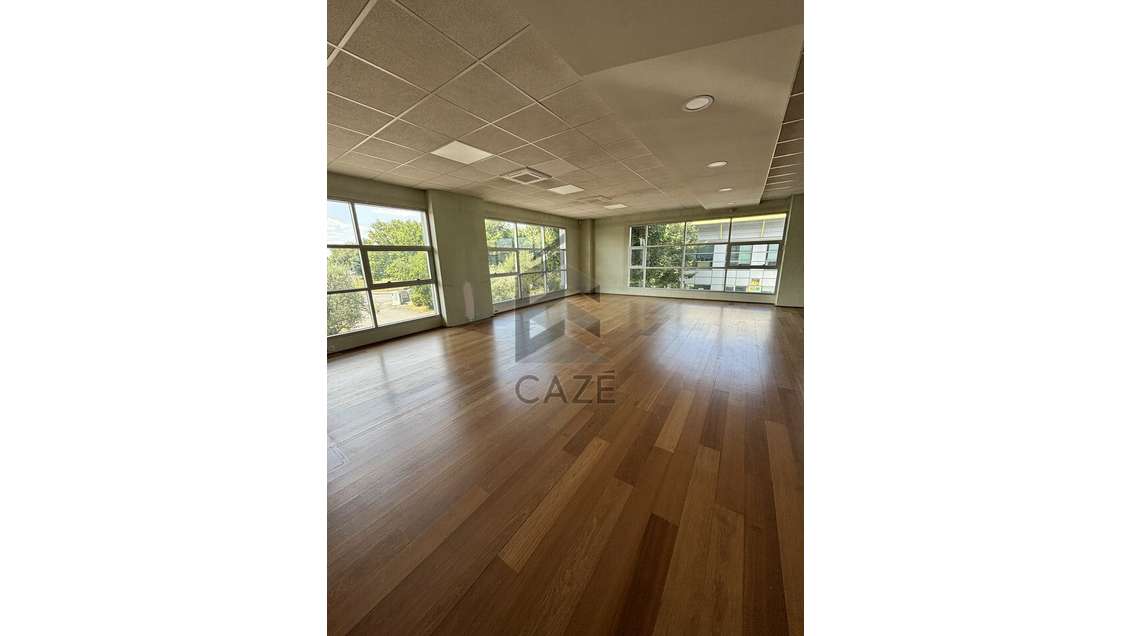 Bureaux de 341m² à louer prox rocade Floirac