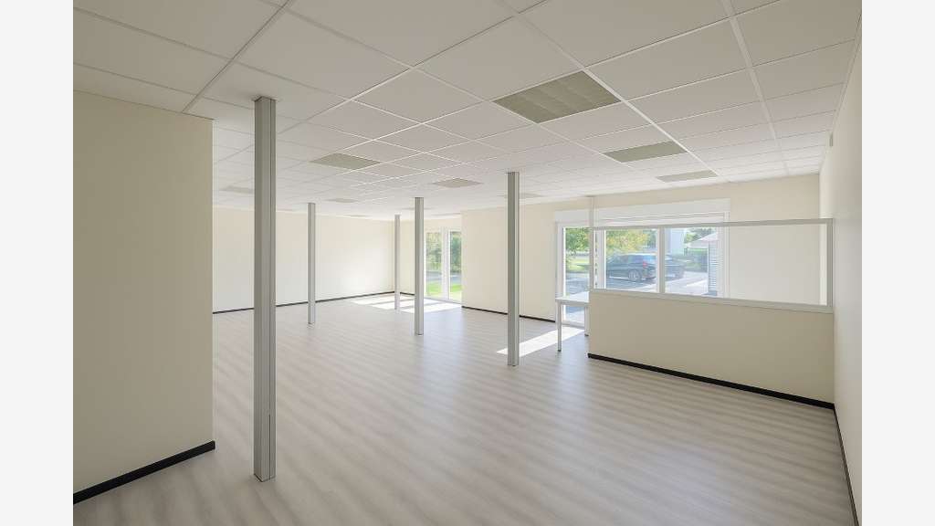 AV entrepôts 329m² et 139m² loués à Floirac