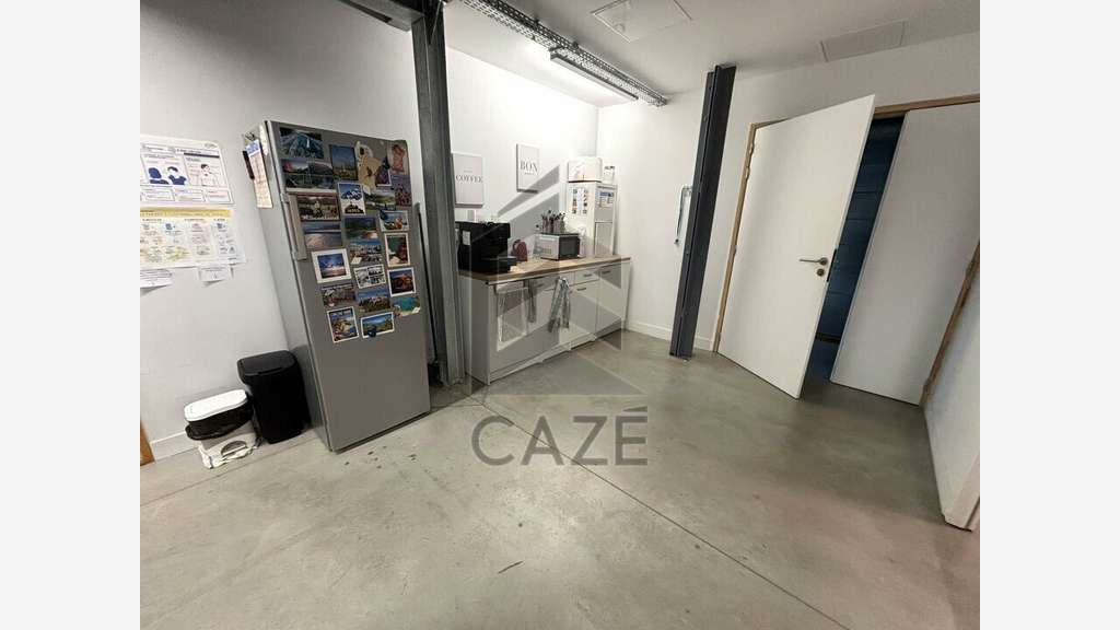 Loue bureaux 184m² en zone franche urbaine Floirac