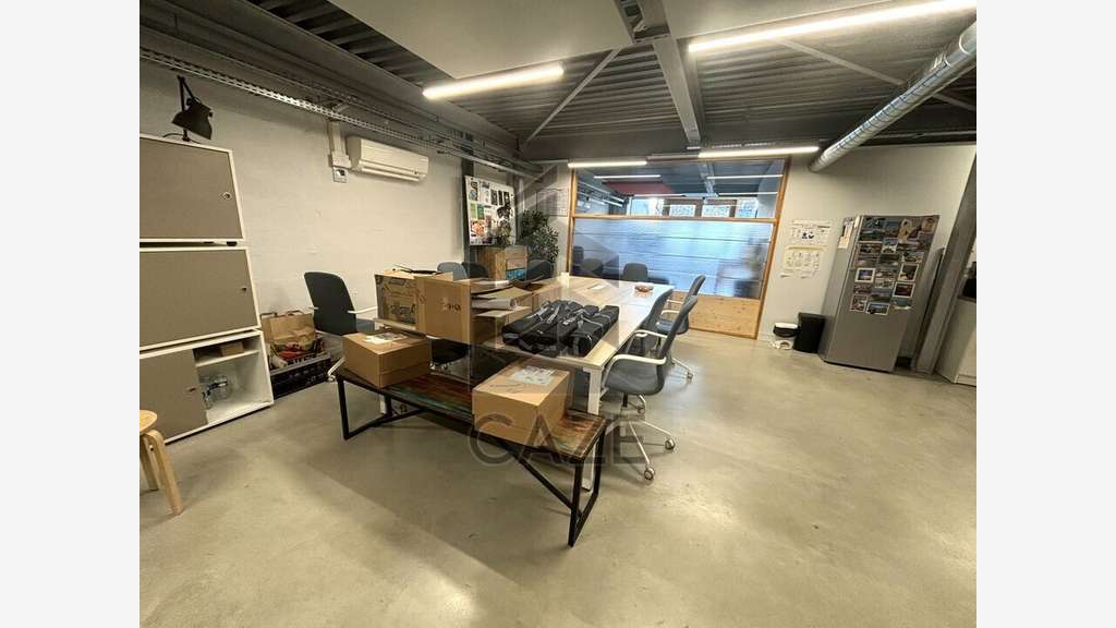 Loue bureaux 184m² en zone franche urbaine Floirac