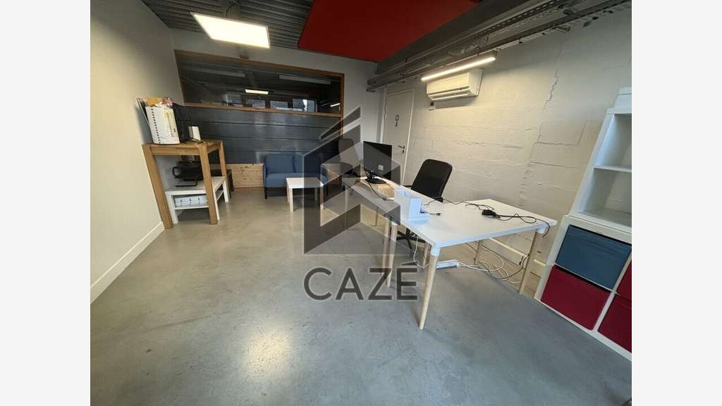 Loue bureaux 184m² en zone franche urbaine Floirac