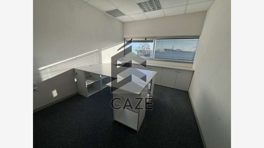Bureaux à partir de 257 m² à louer à Floirac