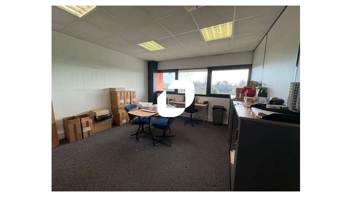 A louer Bureaux 185m² Floirac