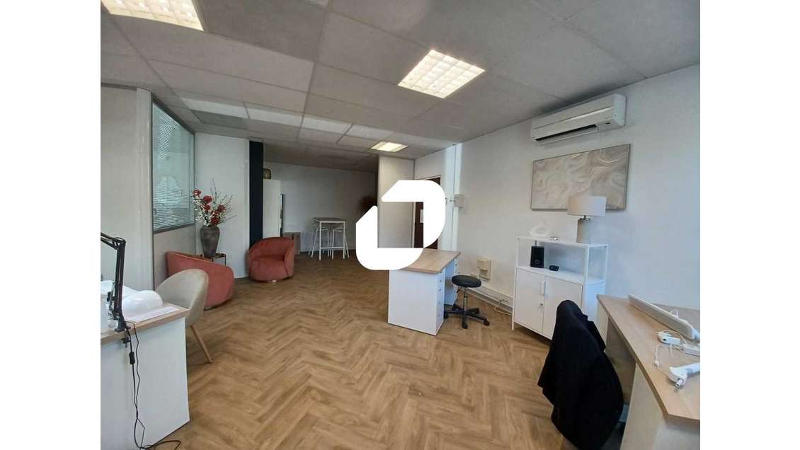 A louer Bureaux 90m² Floirac