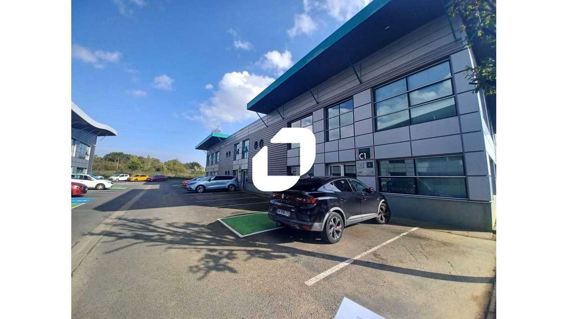 A louer Bureaux 132m² Floirac