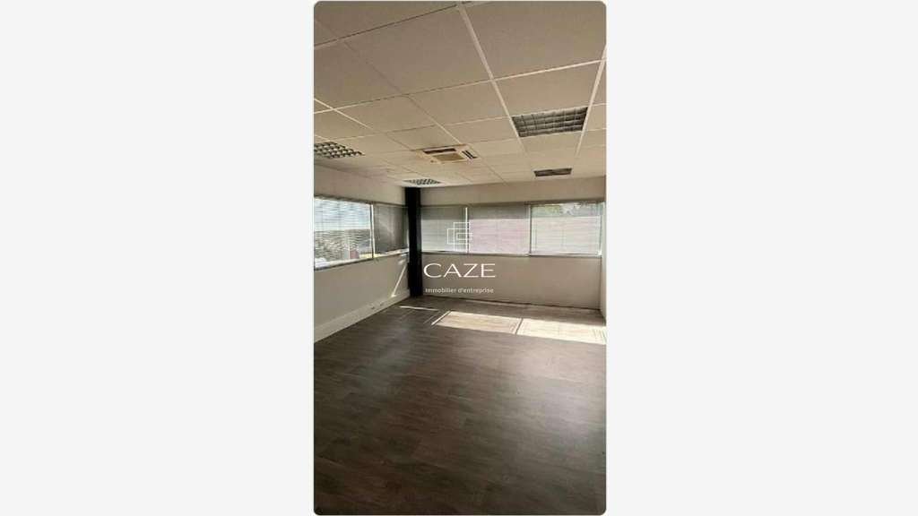 Bureaux de 769m² à louer à Floirac prox rocade
