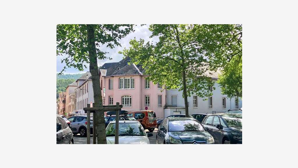 A louer bureaux meublés 293m² en parfait état Foix