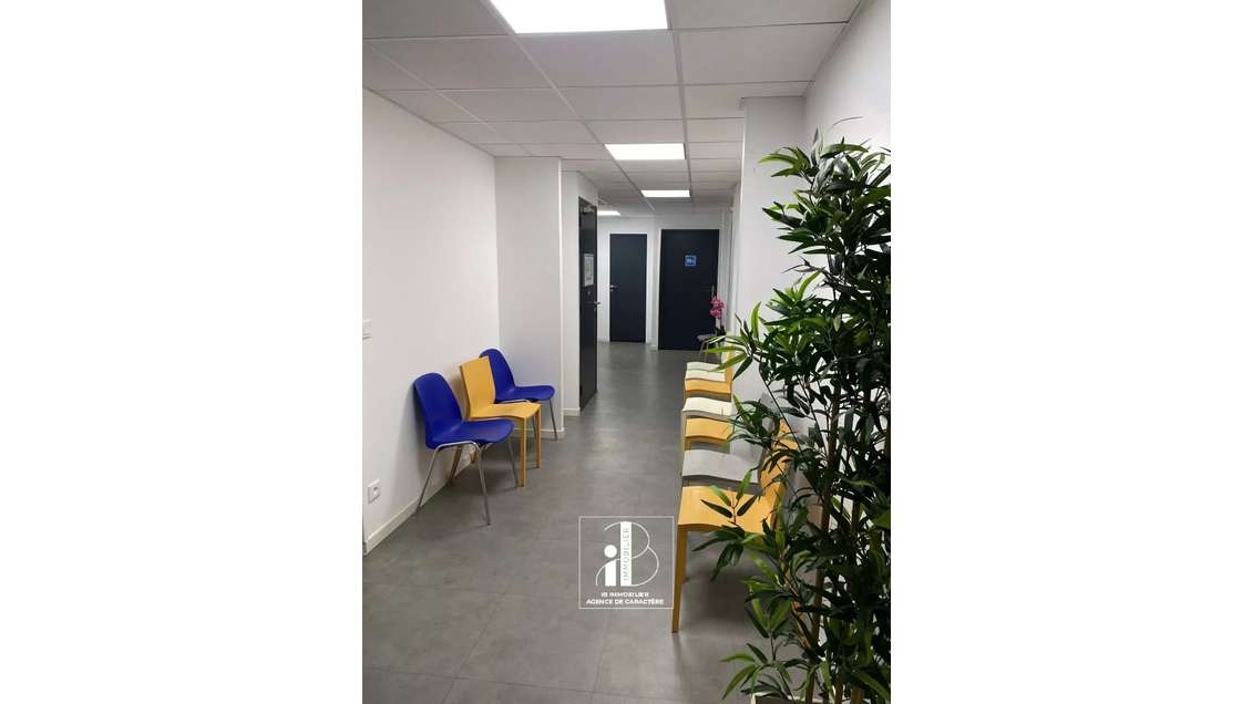 A louer local 47m² espace Lagorsse Fontainebleau