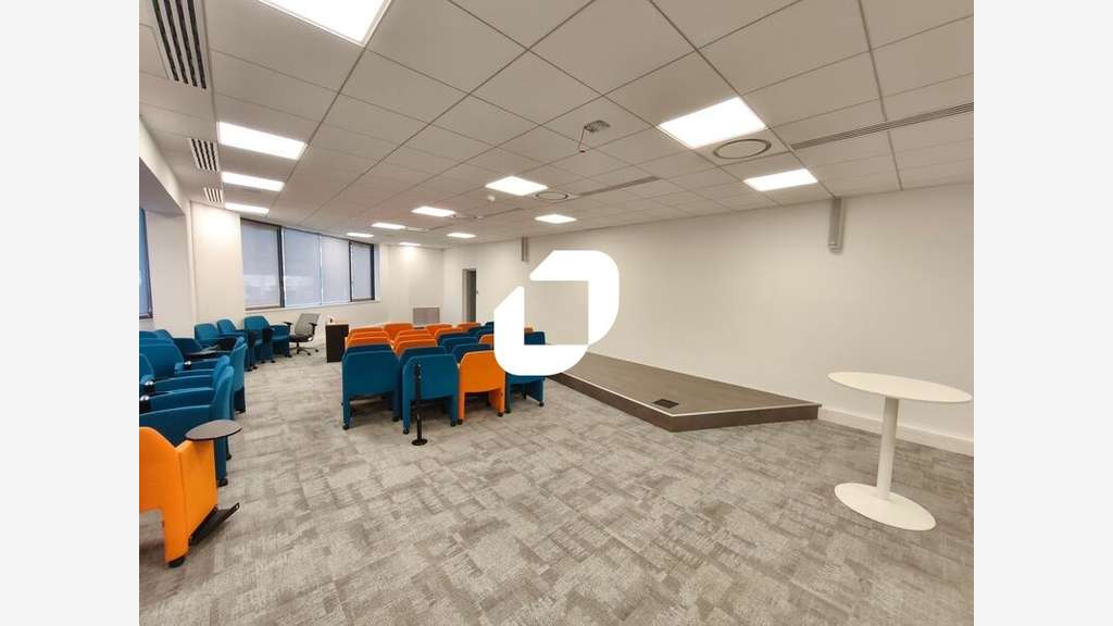 A louer Bureaux 2728m² Fontenay sous bois
