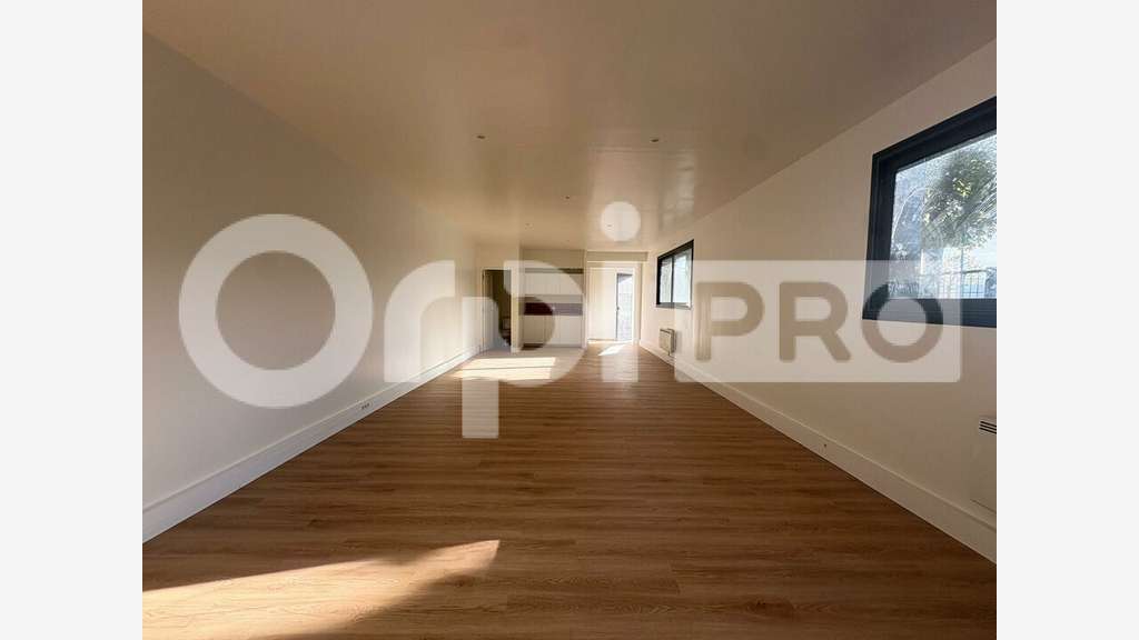 Bureaux rénovés de 90m² à louer Fontenay-Trésigny