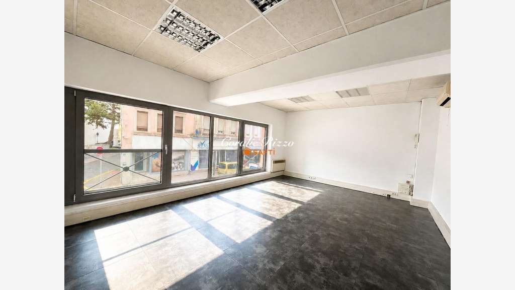 Ensemble de bureaux à louer à Forbach centre