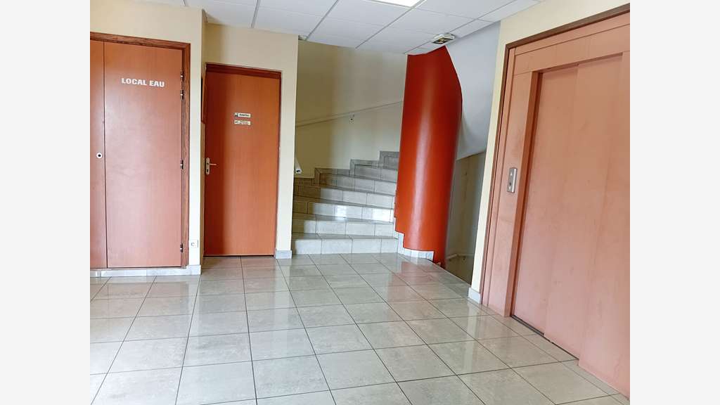 A louer plateau bureaux 110m² à Fort-de-France
