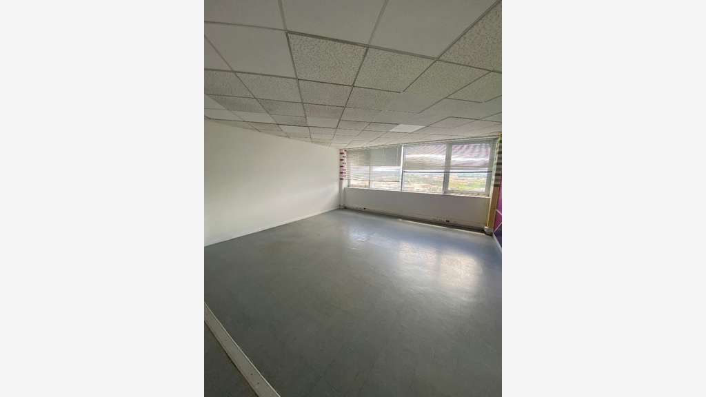 A louer bureaux 224m² à FDF Valmenière