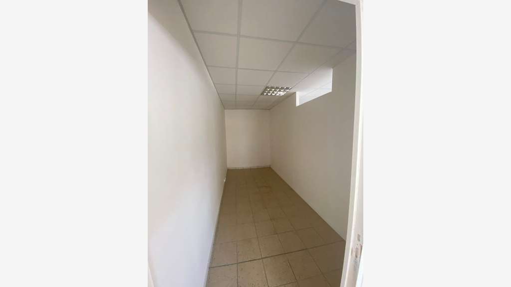 A louer local professionnel 70m² Étang Z'abricot