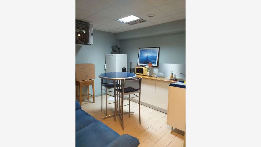 A louer plateau bureaux 159m² ZFU Dillon Stade